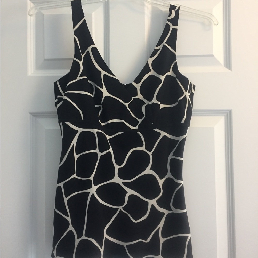 Ann Taylor v-neck tank blouse